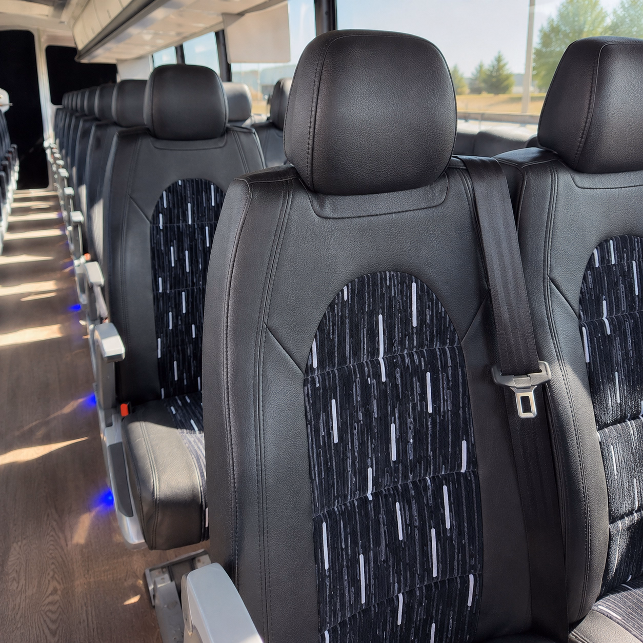 murfreesboro bus rentals
